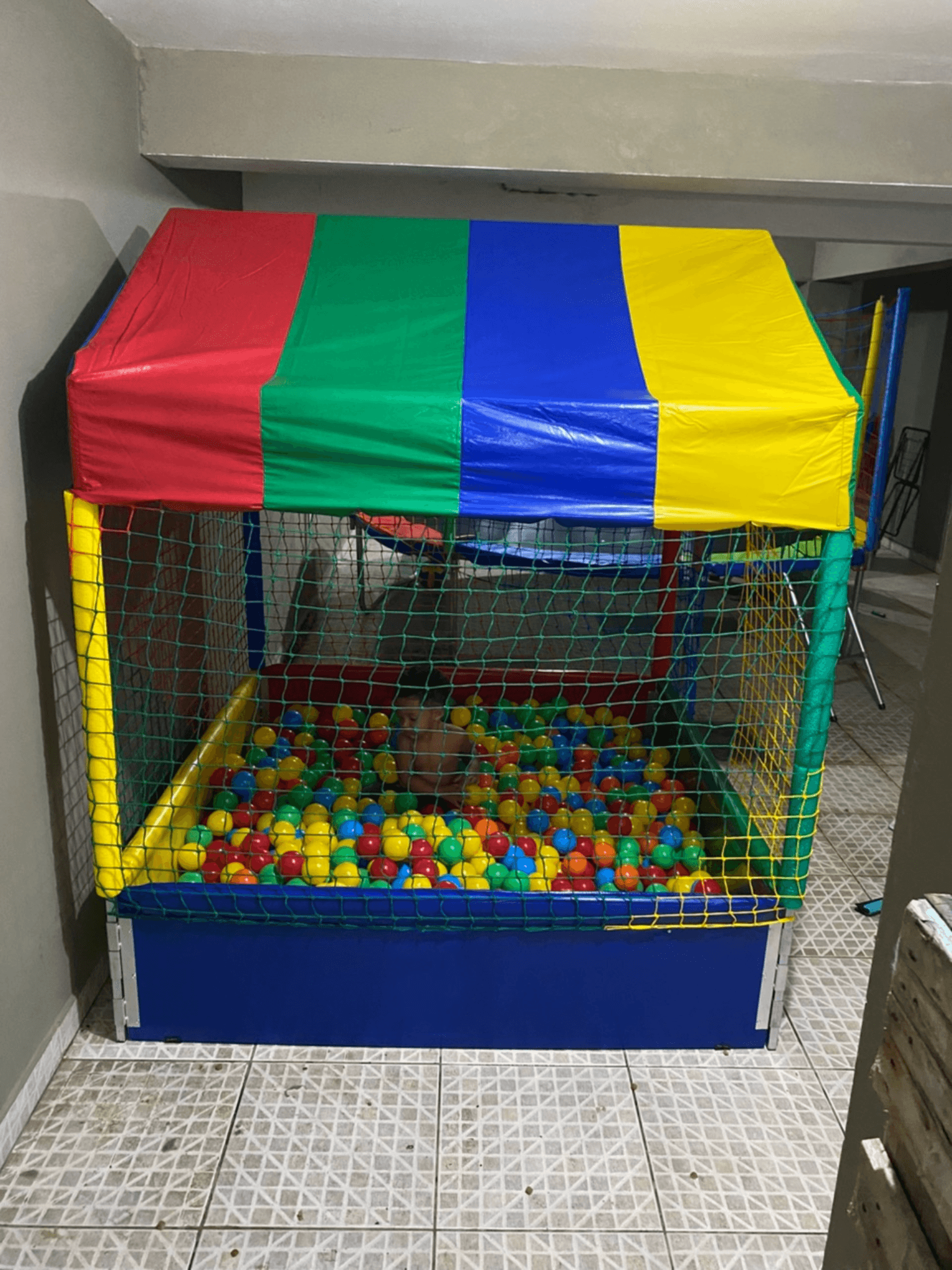 Piscina de bolinhas miniatura 3