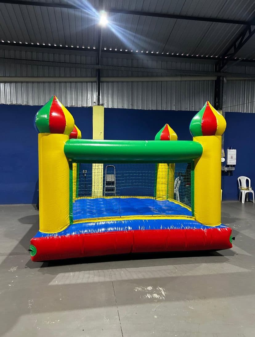 Castelinho pula-pula disponível para aluguel em São Paulo, Jundiaí, Campinas e região