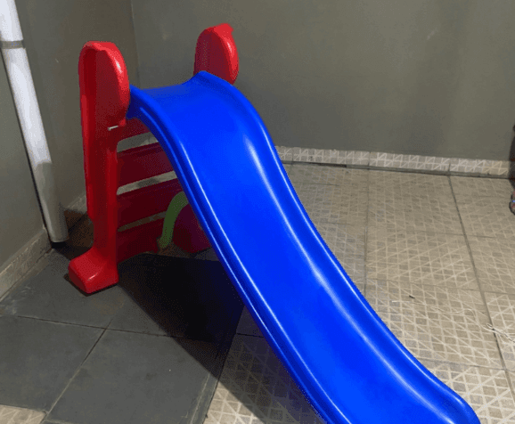 Escorregador infantil